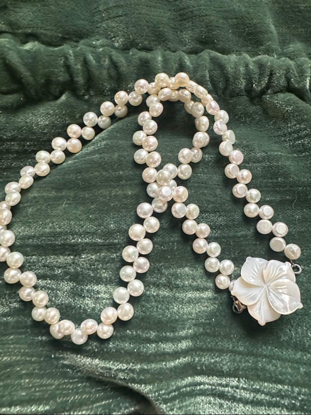 925 Cultured Pearl Necklace with Mother of Pearl